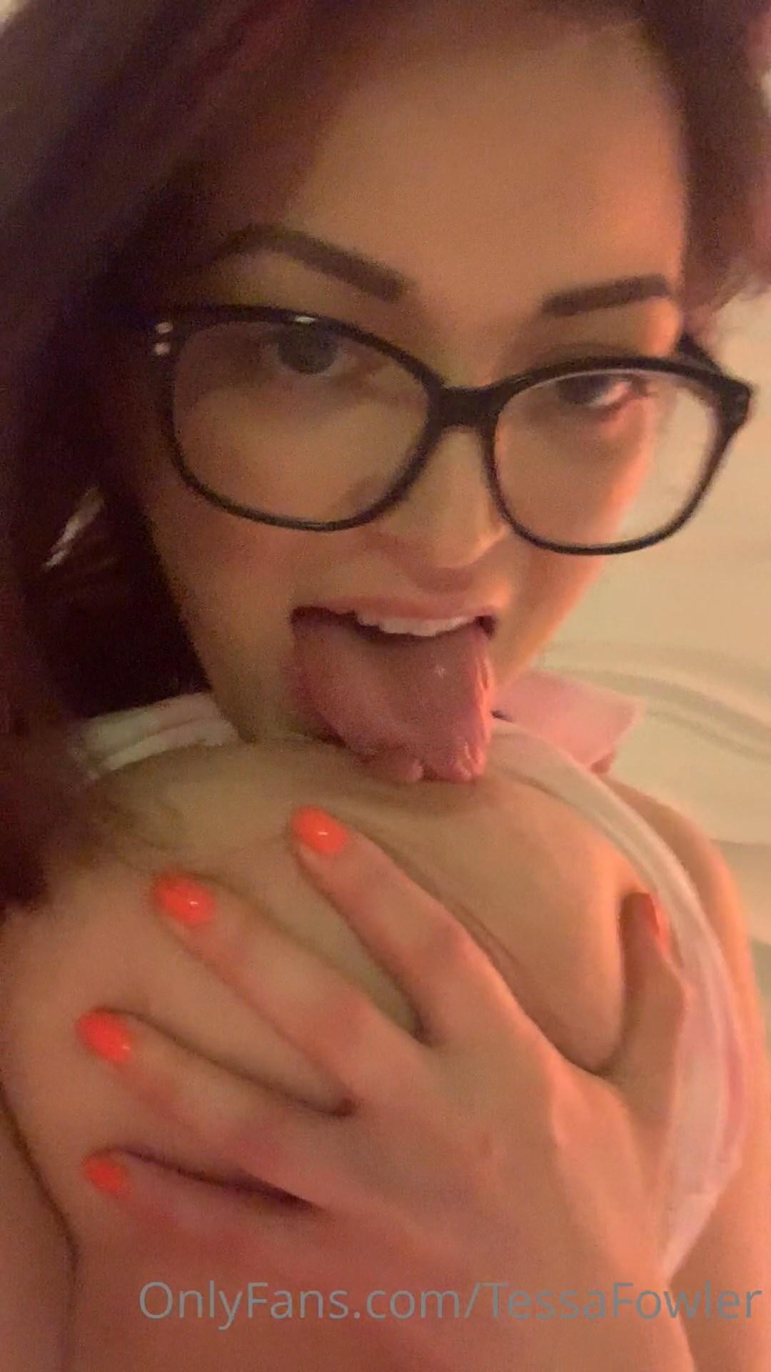 tessa fowler nude titty lick onlyfans video leaked hwnsnd