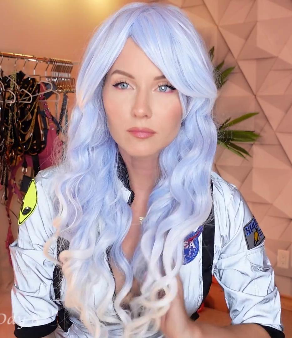 kat wonders 25 days of naughty costumes day 8 njiuws