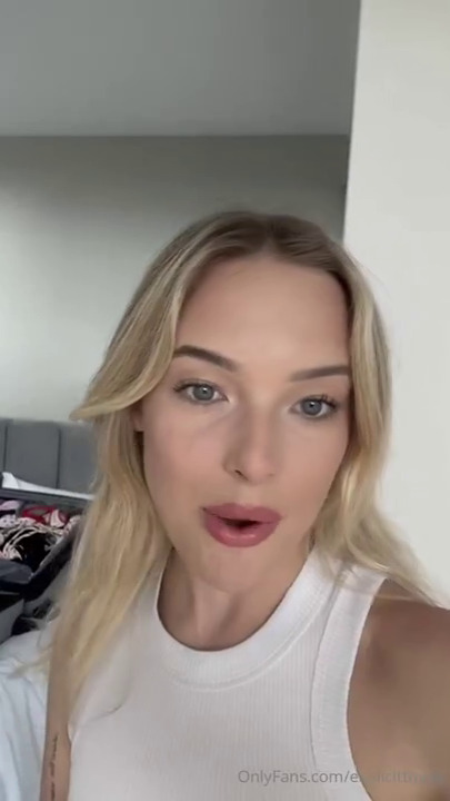 millie hannah gets her pussy eaten and fucked on the table 1